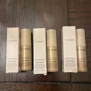 New! Set of 3 mini MAC Hyper Real Serumizers. Perfect for travel or gym bag